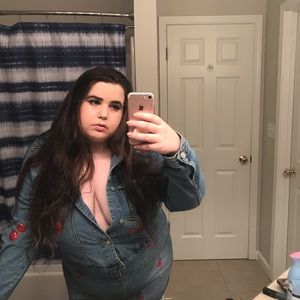 Meet your Posher, Madeline